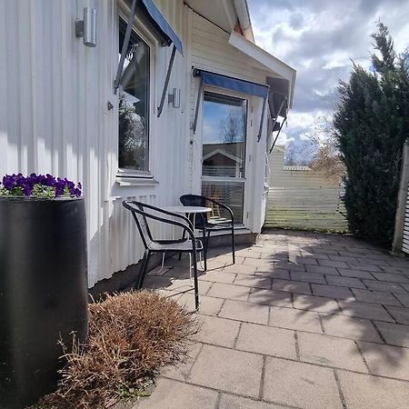 Trivsamt Parhus I Lugnt Omrade Inne I Tranas! Bagian luar foto
